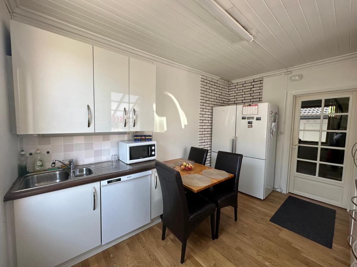 Oslo House, Nedre Kjellerstuvei, First Floor, Twin Room Lillestrom Luaran gambar